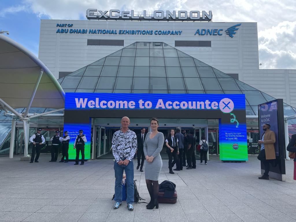 THLAccountancy's tweet photo. On Thursday 12th May; Paul, Katarina and Hannah represented the blue, purple and green or better known as THL at Accountex.

#accountex #accounting #daytrip https://t.co/aEAYTdv1SJ