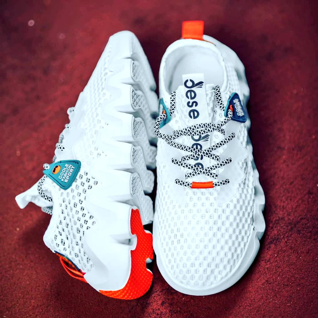 SAfmRadio's tweet photo. Today on #CraftedInSA on #SAfmLivingRedefined at 13:40 we host Tumisang Nkwe who is founder of footwear sneaker brand called Dese footwear, which was introduced in the year.
The Journey Begins eKasi #Desefootwear @TumisangNkwe1 #Entrepreneurship @Sechaba_G https://t.co/qVm9SeSnPf