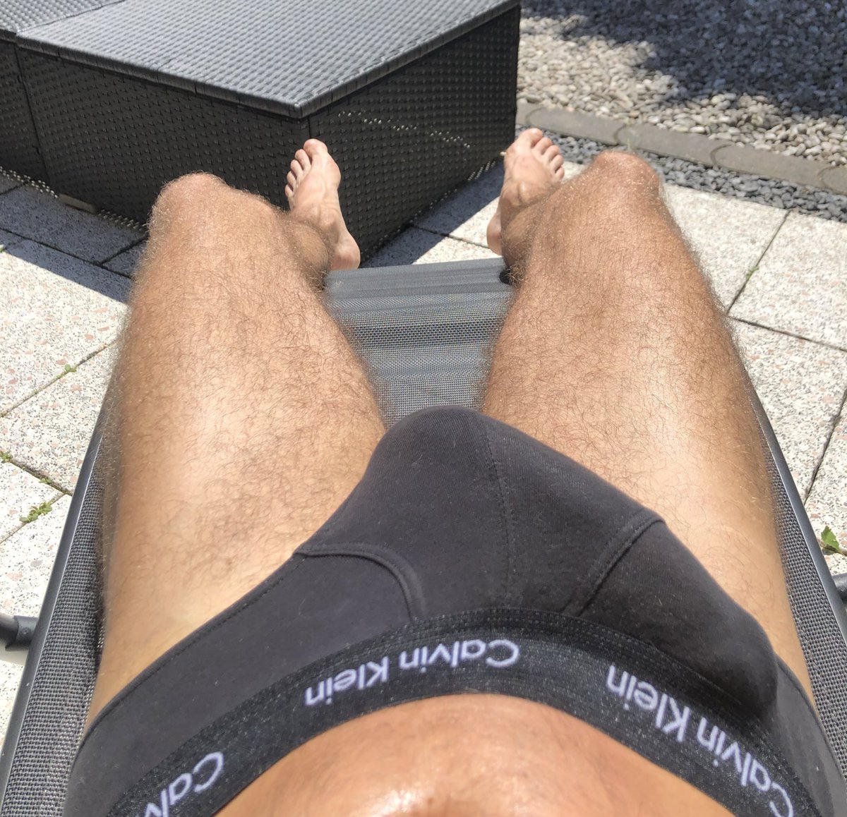 MarvelMaxxx's tweet photo. Working on my tan line ☀️

#skinny #bigdick #CalvinKlein #feet https://t.co/0EN6Z23Pwc