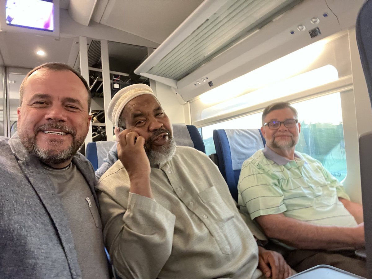 wadekusack's tweet photo. Going to Bukhara, Uzbekistan with @bobrobertsjr and @imammagid for the final day of the #DialogueOfDeclarations that will be resulted in #BukharaDeclaration and hopefully #BukharaProcess https://t.co/aF0oJ3sGI4