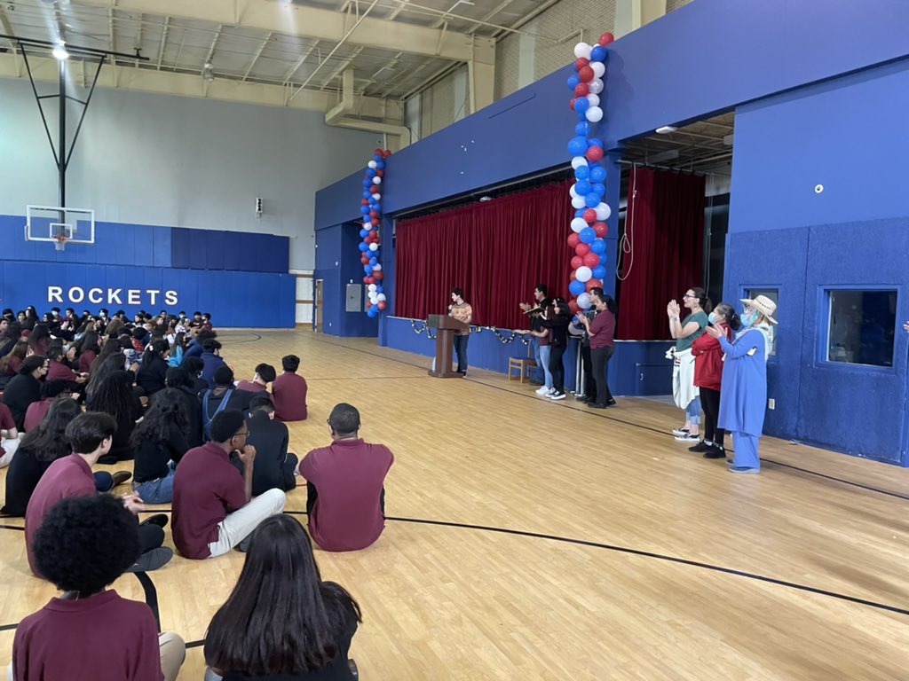 dsahsokc's tweet photo. STUCO assembly was a succes! Way to go Dove Rockets https://t.co/GwrhLufjHg