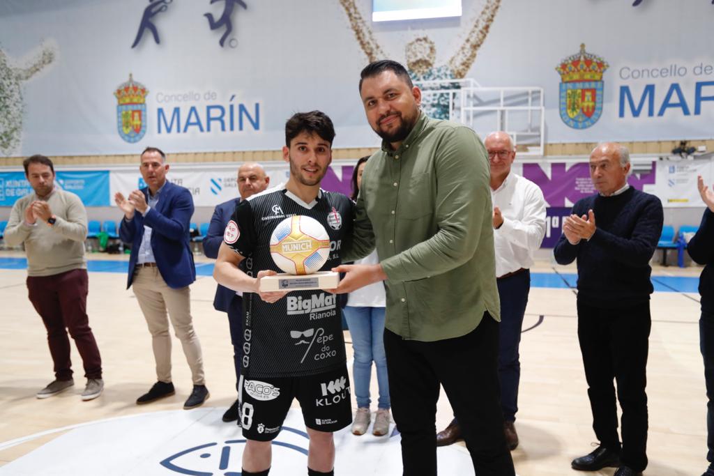 ⭐️ Javi Rangel foi elixido 𝙈𝙀𝙇𝙇𝙊𝙍 𝙓𝙊𝙂𝘼𝘿𝙊𝙍 𝘿𝘼 𝙁𝙄𝙉𝘼𝙇!

🔥🤍❤️ O catalán deixouno TODO unha vez máis e aportou un gol moi importante para conquistar o título!

<a href="/futgal/">RFGF</a> @PabloPrietoFuts 

#OSentimentoDunhaVila #UnhaParteDeTi