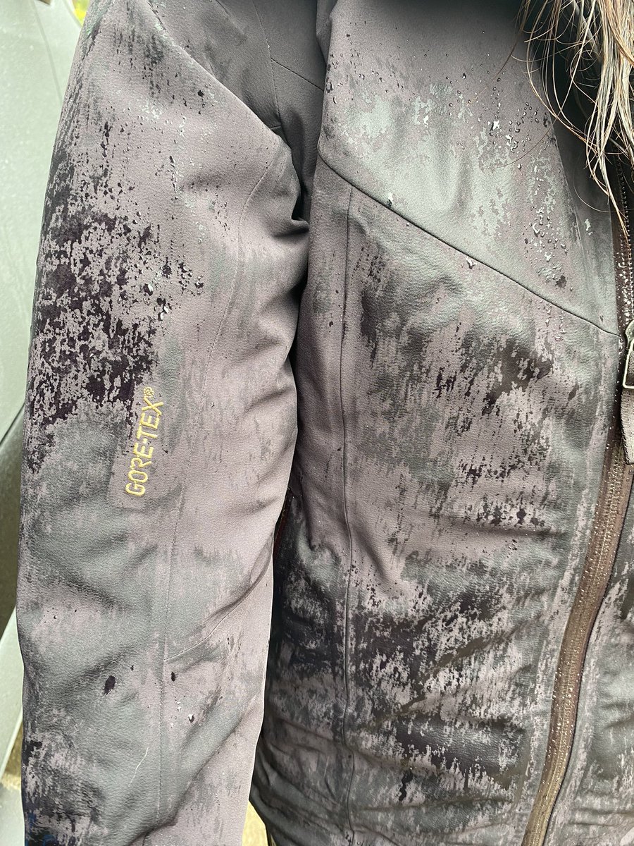 TheBrianSmart's tweet image. Hey @Arcteryx Team! Hate to write this but my Queen is wicked disappointed with her coat! I convinced her it would be worth it based on my experience w shells. Yes, I bought it last year, but this is pictures from yesterday after a light rain in the Methow Valley. Sent a DM.