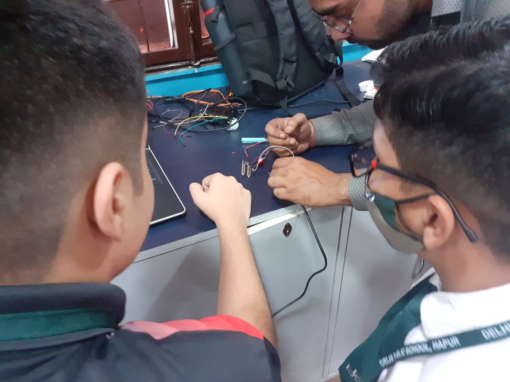 Innogicalindia's tweet photo. #AtalTinkeringLabs is the most essential #building stone in #establishing #India as a leader in #Innovation, #Technology, and #Science.

#Innogical is ensuring that students acquire the spirit to create #products for #India in order to make #AtmaNirbharBharat.

#NewIndia https://t.co/9KoNADROHj