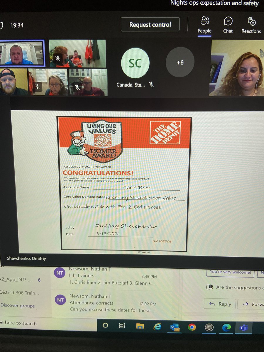 Tamayo08Arianna's tweet photo. Night OPS Chris getting recognition for End 2 End process. Keep it up! @ChrisBaer1405 @dmitriyshevc11 @jjohnneil69 @nathan_newsom06 https://t.co/xkm4NoDpQ9