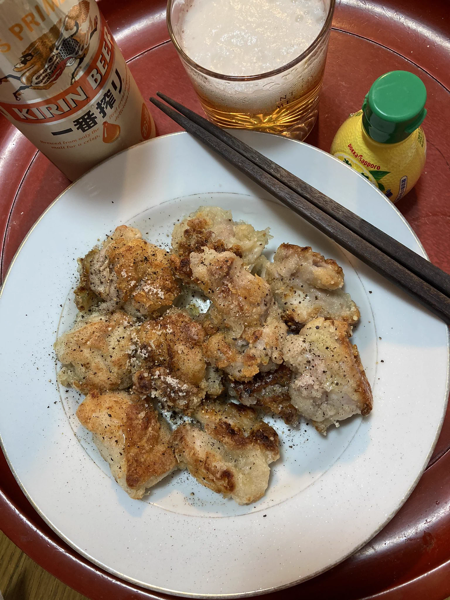 揚げなくても
美味しくできました☺️
#うま塩レモン唐揚げ
#唐揚げ
油で揚げるのは
面倒くさくてハードルが高い
僕にとっては
ありがたいレシピです☺️  