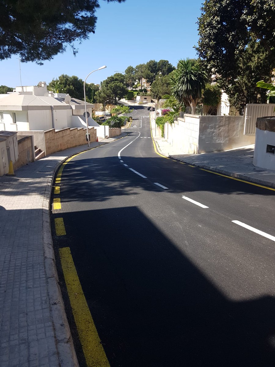 🚧 Al nucli de Cas Català (#Calvià), hem finalitzat les obres de millora de la xarxa.

S'ha renovat l'artèria principal que transporta l'aigua del municipi per garantir el subministrament durant tot l'any.

💧 Aquesta actuació representa una important millora en el servei.