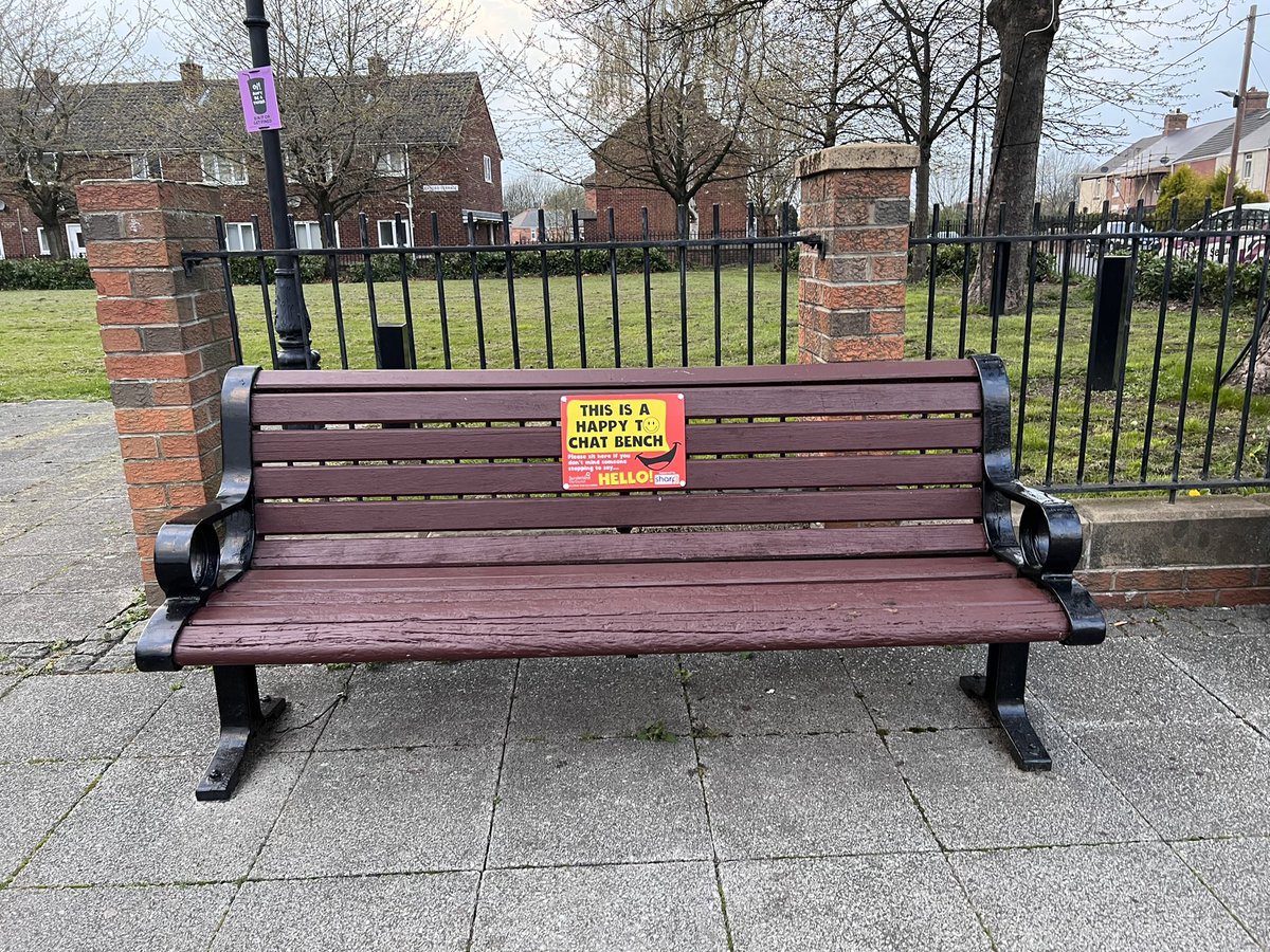 People of #ShineyRow 📣 <a href="/ShARP_ShineyRow/">ShARP Shiney Row</a> have made this bench a “Happy To Chat” bench, located just next to the <a href="/coopuk/">Co-op</a>! Fancy a chat? Take a seat! 🥰
<a href="/juliomckenzie/">julia mckenzie</a> <a href="/amandajal/">Amanda @ Co-op</a> <a href="/Tom_MPM/">Tom Copeland</a>