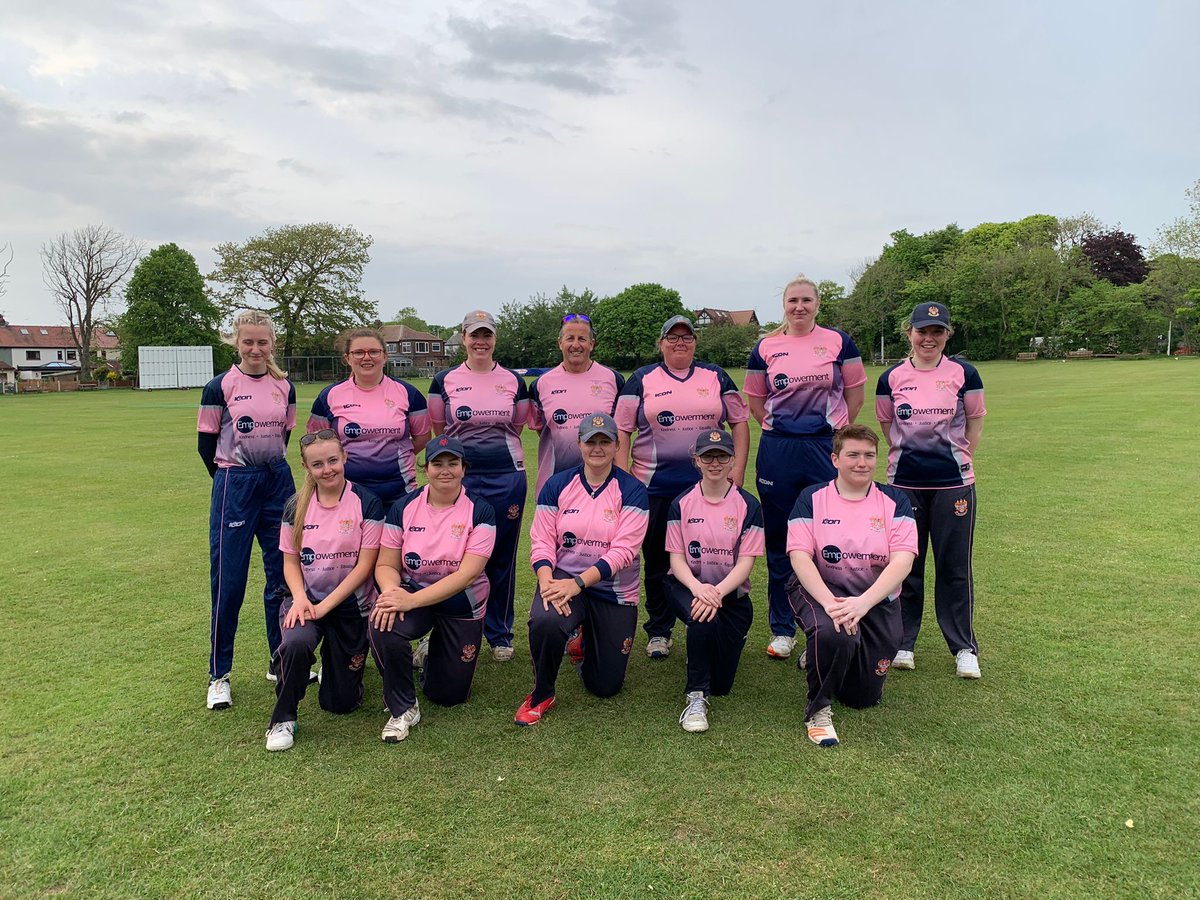 Blackpool Women's cracking cricket win over Leyland
blackpoolgazette.co.uk/sport/other-sp…