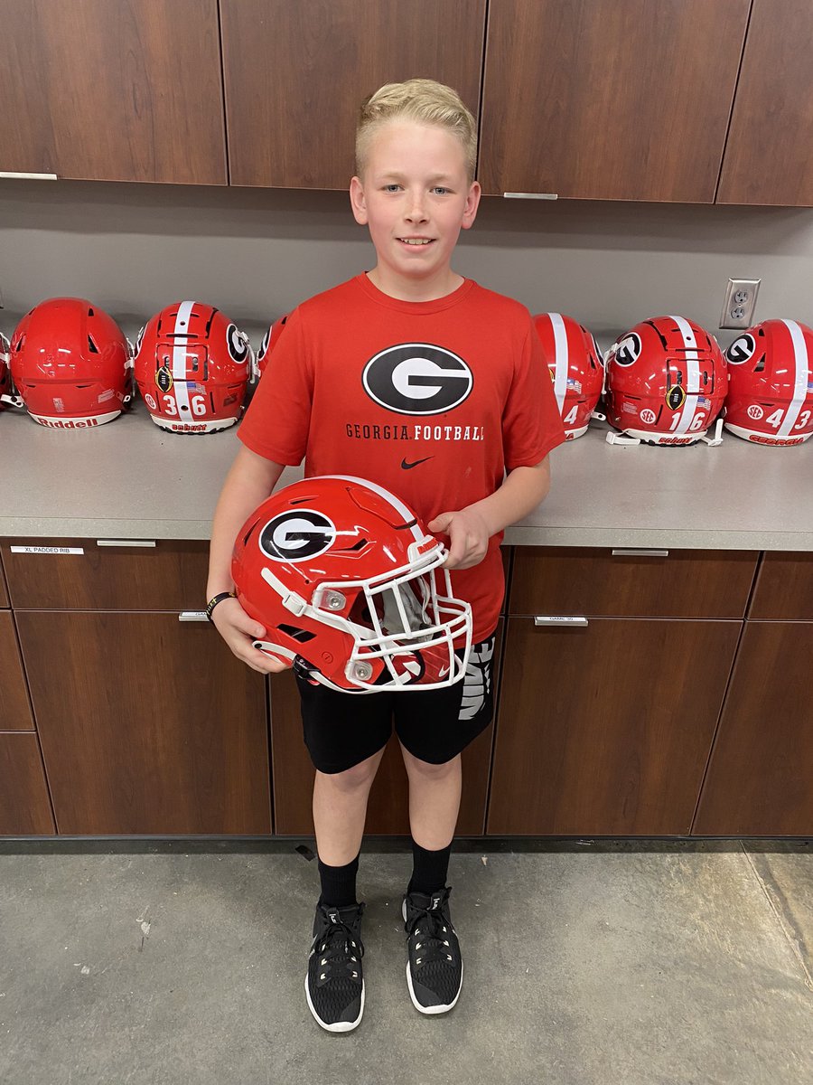 detigers11's tweet photo. Happy Birthday Parker!! You make us proud and we love you!! @tabithamarieev1 https://t.co/6pS5Is73oo