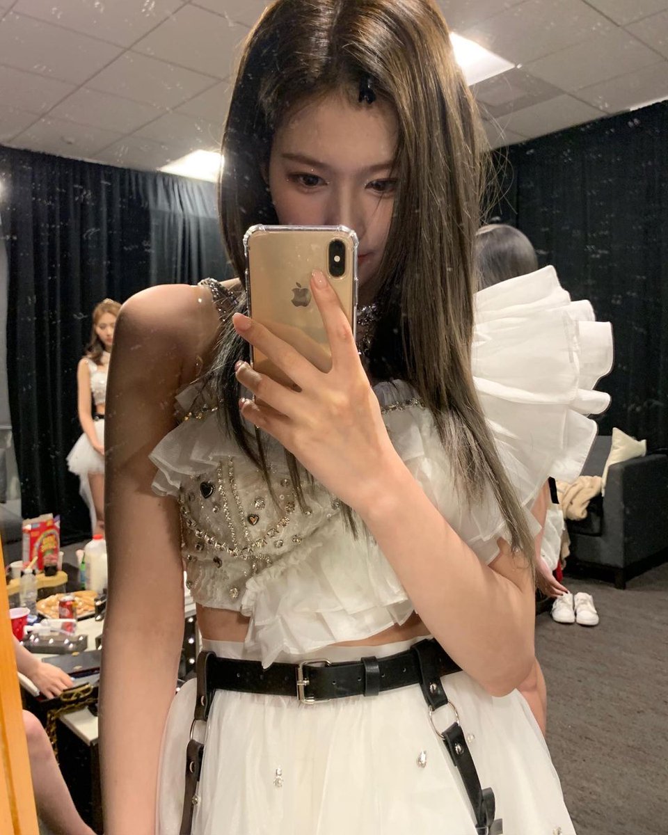 tdo0ng's tweet photo. 051822 mby__sana IG Update!!🐹📸
 
“Before standby 🤍”

#사나 #트와이스 #SANA https://t.co/UGkPEgWLRR
