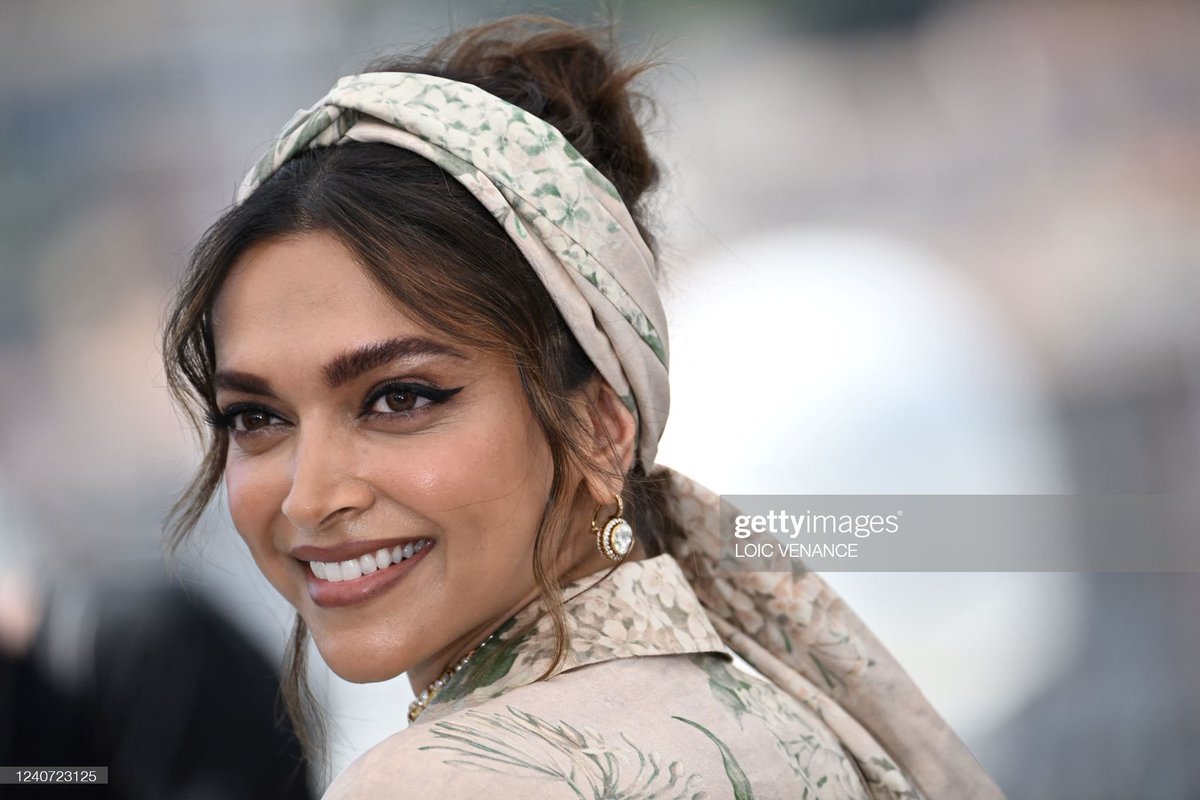 bollywoodfcthai's tweet photo. หนูทีป ดีปิก้า ในชุดเขียวชิคๆค่ะ 

เซ็ตนี้แบบเน้นหน้านะคะ

#DeepikaPadukone  #DeepikaAtCannes 
#BollywoodAtCannes #RedCarpet #CannesFilmFestival2022 #Cannes2022 #Cannes
#แอดมินสวยKhoobsurat #AdminSuayKhoobsurat
#Bollywood #BollywoodNewsAndGossip
#หนังอินเดีย​ #บอลลีวูด https://t.co/HzkQUwjwOq