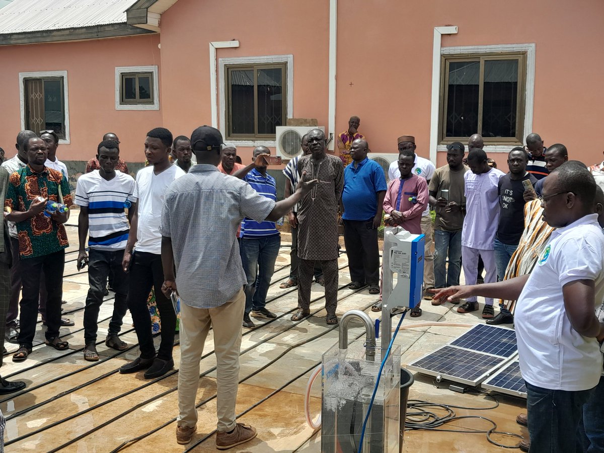 abena101's tweet photo. Irrigation technology and service demand-supply linkages workshop in Yendi, Northern Region, Ghana. Pumptech and Tech 2 Resources demonstrate the use of solar technology with drip and sprinkler systems.  @IWMI_ @IlssiTAMU @USAID @giz_gmbh @thepumptechltd @ThaiThiMinh1 @Petraschje https://t.co/75bM9N4nht