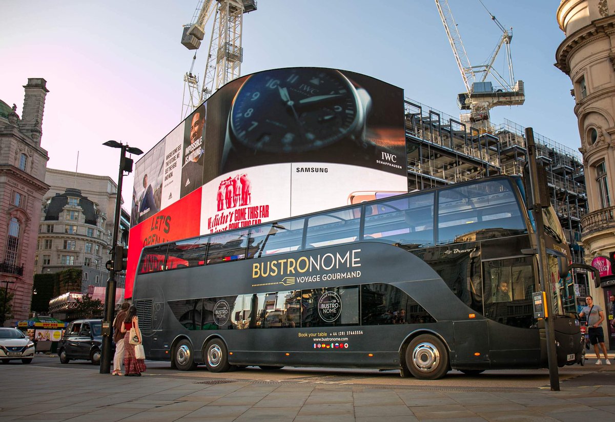 If you’re looking to switch up your typical dining routine, then hop aboard the Bustronome bus to indulge in some gourmet food! 🚌🍽🧑‍🍳 Link to the products here: experiencedays.co.uk/search?q=relat…