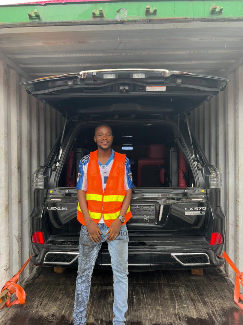 EasyManPro's tweet photo. I’m a clearing and forwarding agents at tincan island port Apapa Lagos, Nigeria. Your number one tested and trusted, timeliness is my number one priority. I clear container, cars, trucks and any of your goods. ☎️ 08035527956 https://t.co/lwba5fpFU1