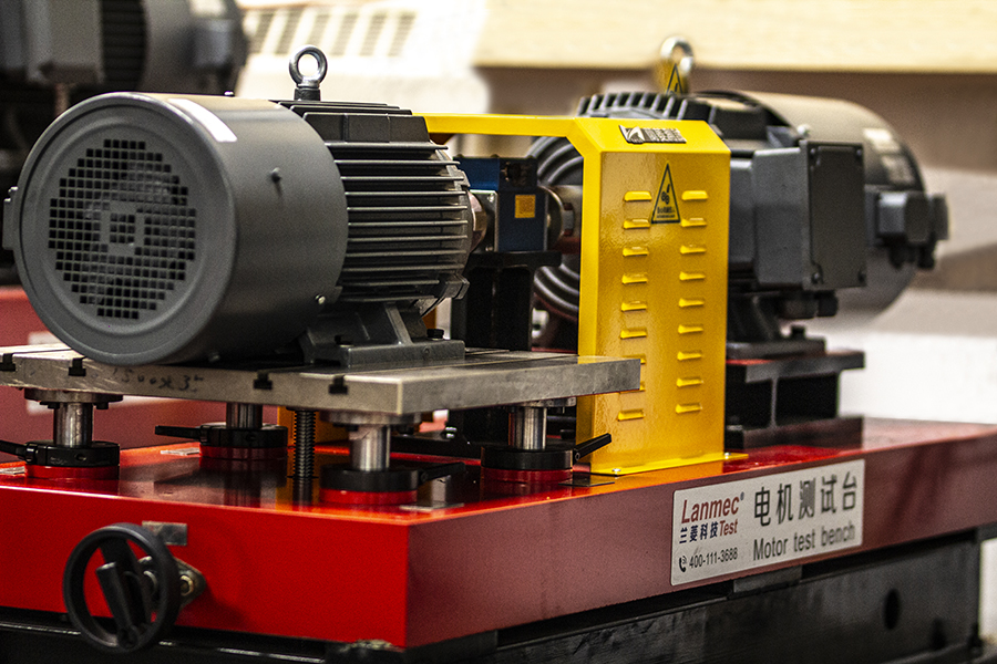 SmartD's tweet photo. We have some new toys at the SmartD lab! This week, we unboxed this @CinergiaCoop converter, and a new #Lanmec Motor Test Bench.
#vfd #vfds #regenerativeenergy #regenrativeenergytesting #gridsimulator #electronicload #motortestbench #motorcontrol #smartd #smartdtechnologies https://t.co/FPpK3gNwxF