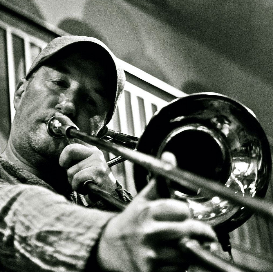 cockpittheatre's tweet photo. At May's @jazzintheround we're joined by @justinthurgur &amp; Dele Sosimi (1st picture) celebrating the release of Justin's new album ‘Many Faces’.
+ the Dominic Ingham Quintet @ingham_dominic opening the night.
Mon 30 May 8pm
https://t.co/zVqQHHnEhE
#jazzintheround #jazz #londonjazz https://t.co/TOW9sDIl1R