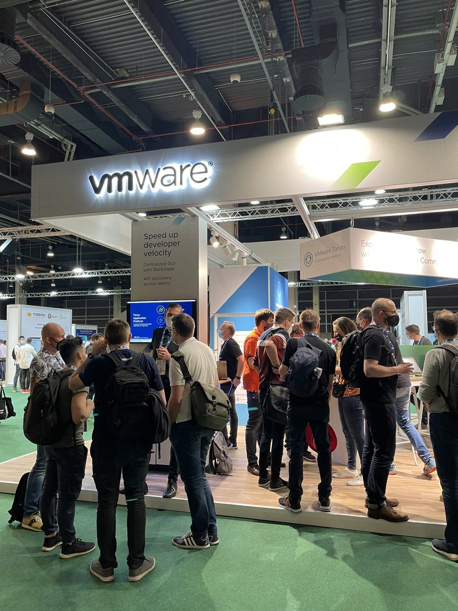raimes's tweet photo. The buzz is real. Totally crowded @VMwareTanzu booth at #KubeCon #CloudNativeCon https://t.co/ChNbyIS6nu