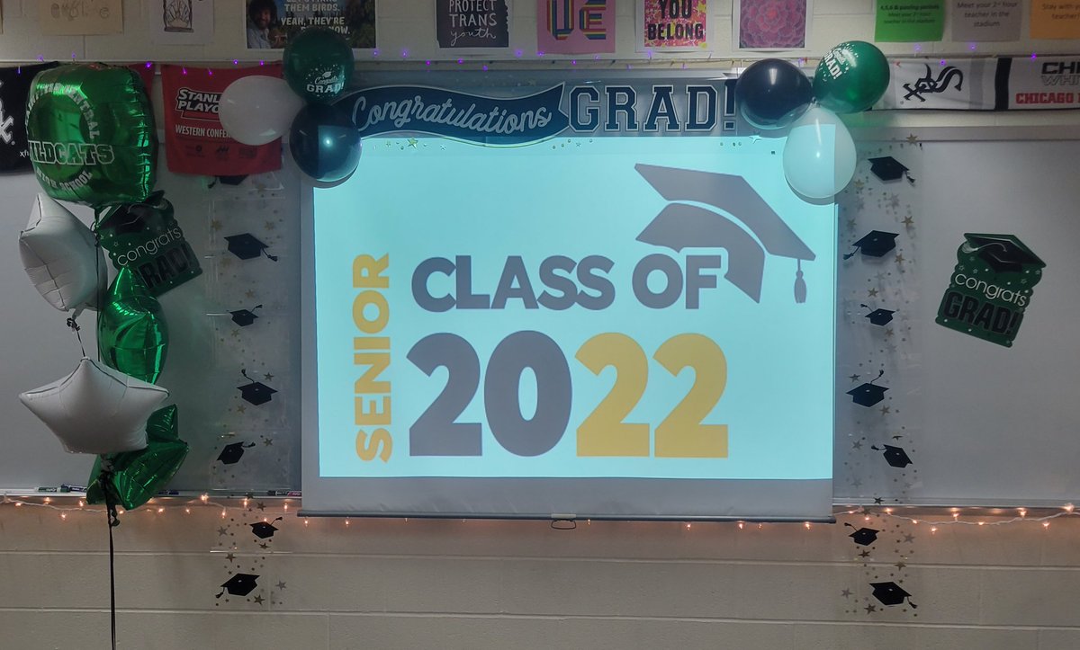 KupkaPCHS's tweet photo. Happy last day Seniors! https://t.co/s5HION9XVZ