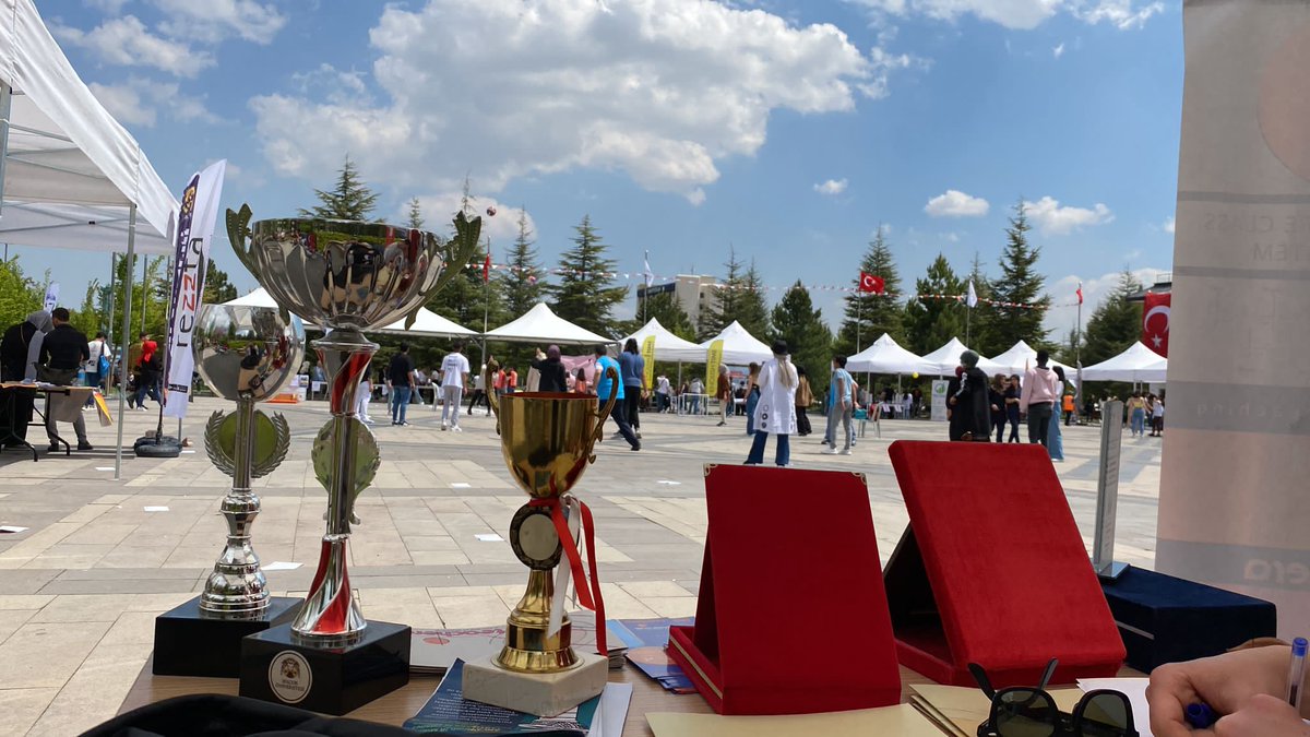 SemihhHasan's tweet photo. #BaharSelçuktaGüzel münazara kulübü online... https://t.co/uWvhcwJ6HQ
