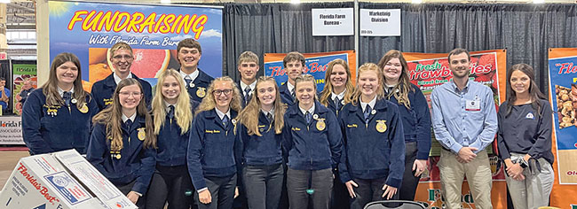 KentonTimes's tweet photo. Kenton-OHP FFA members get awards https://t.co/xPumDvneui https://t.co/Z8YEdQrAwO