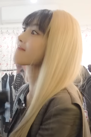 난난🐱| ( ≖‿ ≖ ) (@deukaenanpie) on Twitter photo 