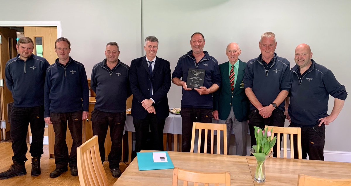 glamgolf's tweet photo. Truly momentous day as Martyn Taylor celebrates 40 years service @glamgolf . Huge thanks for all your work from everyone at the Club @wales_golf @BIGGALtd @BiggaWales ⛳️ https://t.co/zG9qjYPiLN