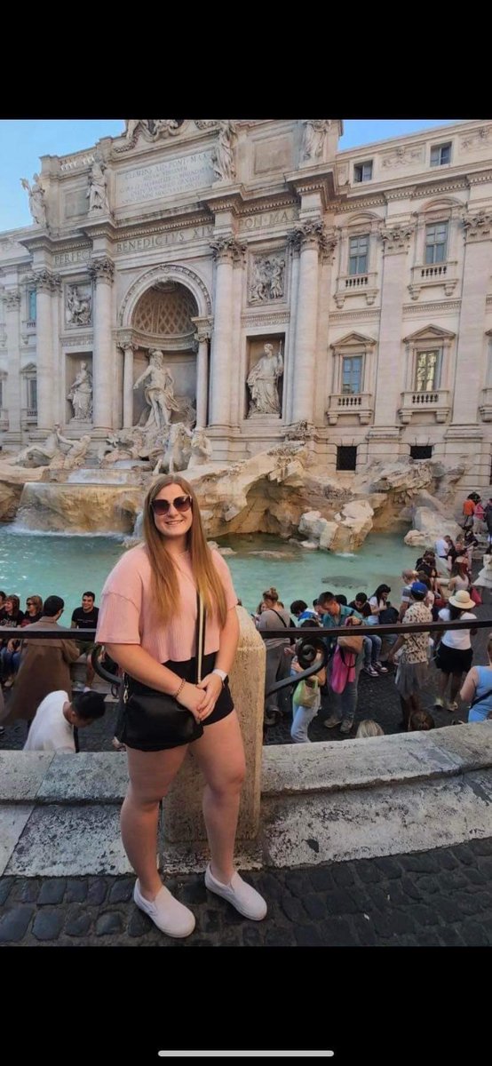 MCSBAngels's tweet photo. Rising Sophomore, Rheanne Burden, traveling abroad to Italy with Meredith College! Rheanne is an interior design major! #WINGSUP #MCSB 😇🥎💪🏼 https://t.co/Cr6N8tPhkn