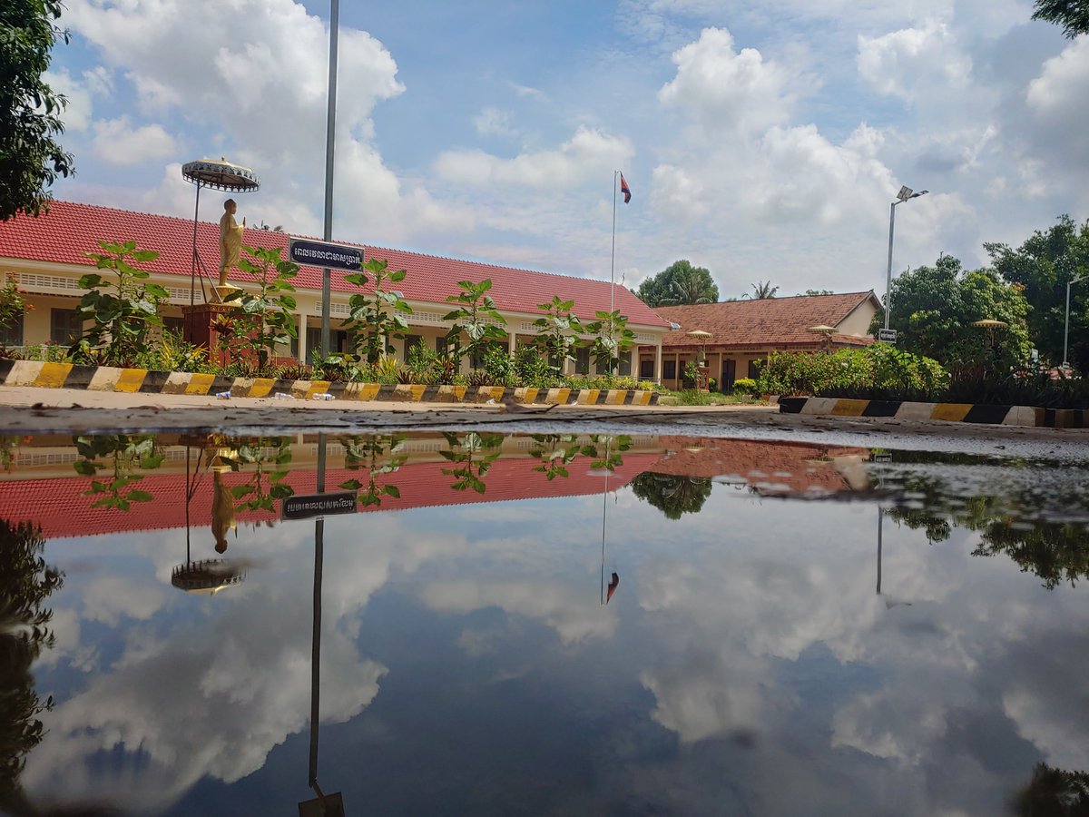 SenghakBros's tweet photo. សាលាសុវណ្ណសាគរ https://t.co/Q04LvNMr9T