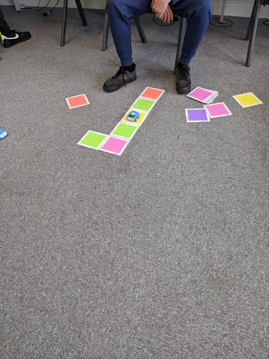 OFL_PRU's tweet image. We were visited by Indi, the coding car this week. KS3 students made tracks and pathways using different coloured mats
#coolcoders #coders #computing