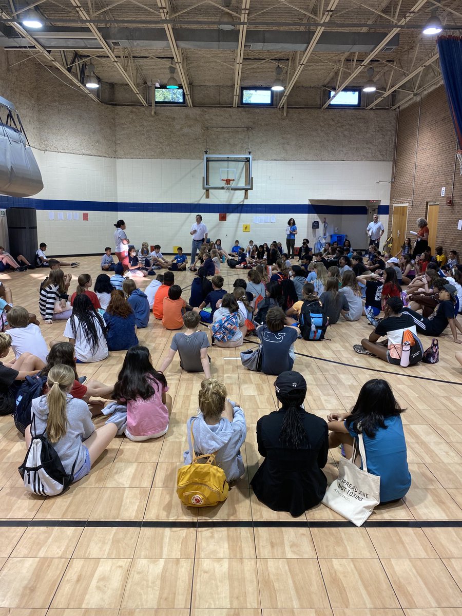 TappyPD's tweet photo. 6th grade Capstone Community Day begins! Learning more about the important departments and people around campus that our Middle Schoolers rarely encounter to get a better sense of what makes PD work and helps our school to be such a special place! Empathy and respect #pdschargers https://t.co/Cesx4WtkbL