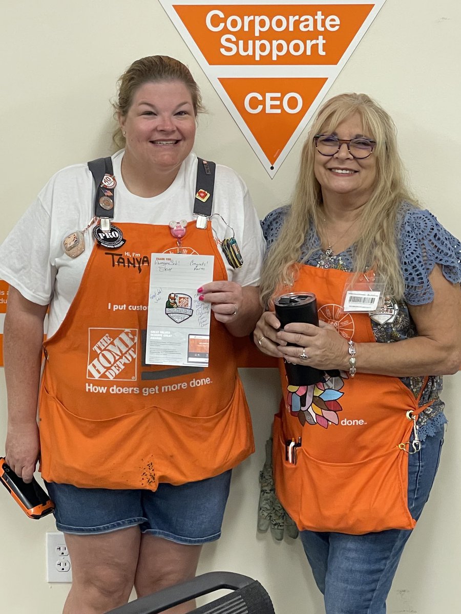 Celebrating Tanya’s Platinum Homer and her Excellent Customer Service with DH Jean at 6950