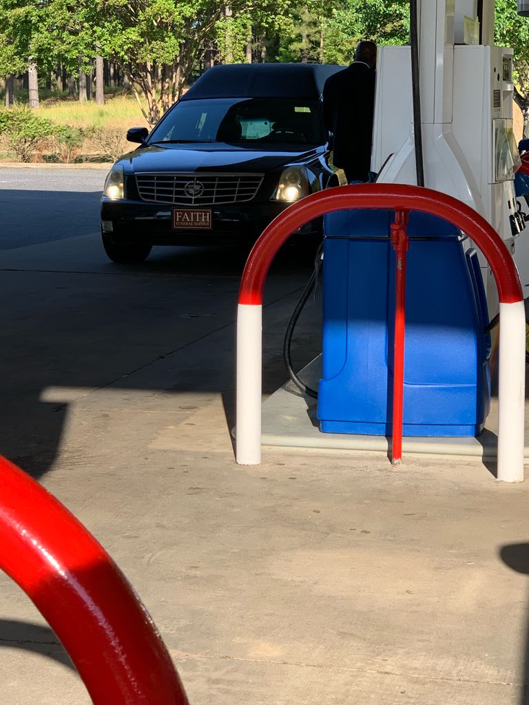 FreshHellll's tweet image. I wonder if it’s occupied…