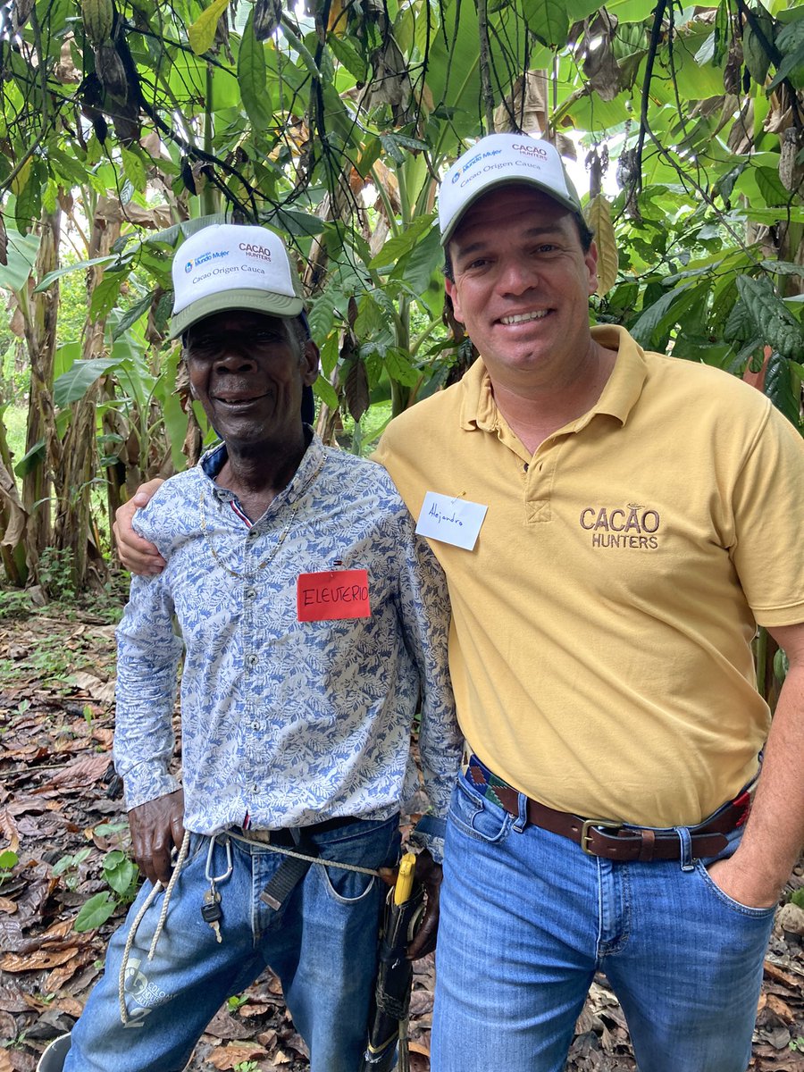 Ayer dimos inicio al proyecto Origen Cauca, un trabajo con 525 familias productoras de cacao en el departamento para mejorar su calidad y productividad. Gracias a la Fundación Mundo Mujer por creer en nosotros ! #caucaescacao #cacaohunters