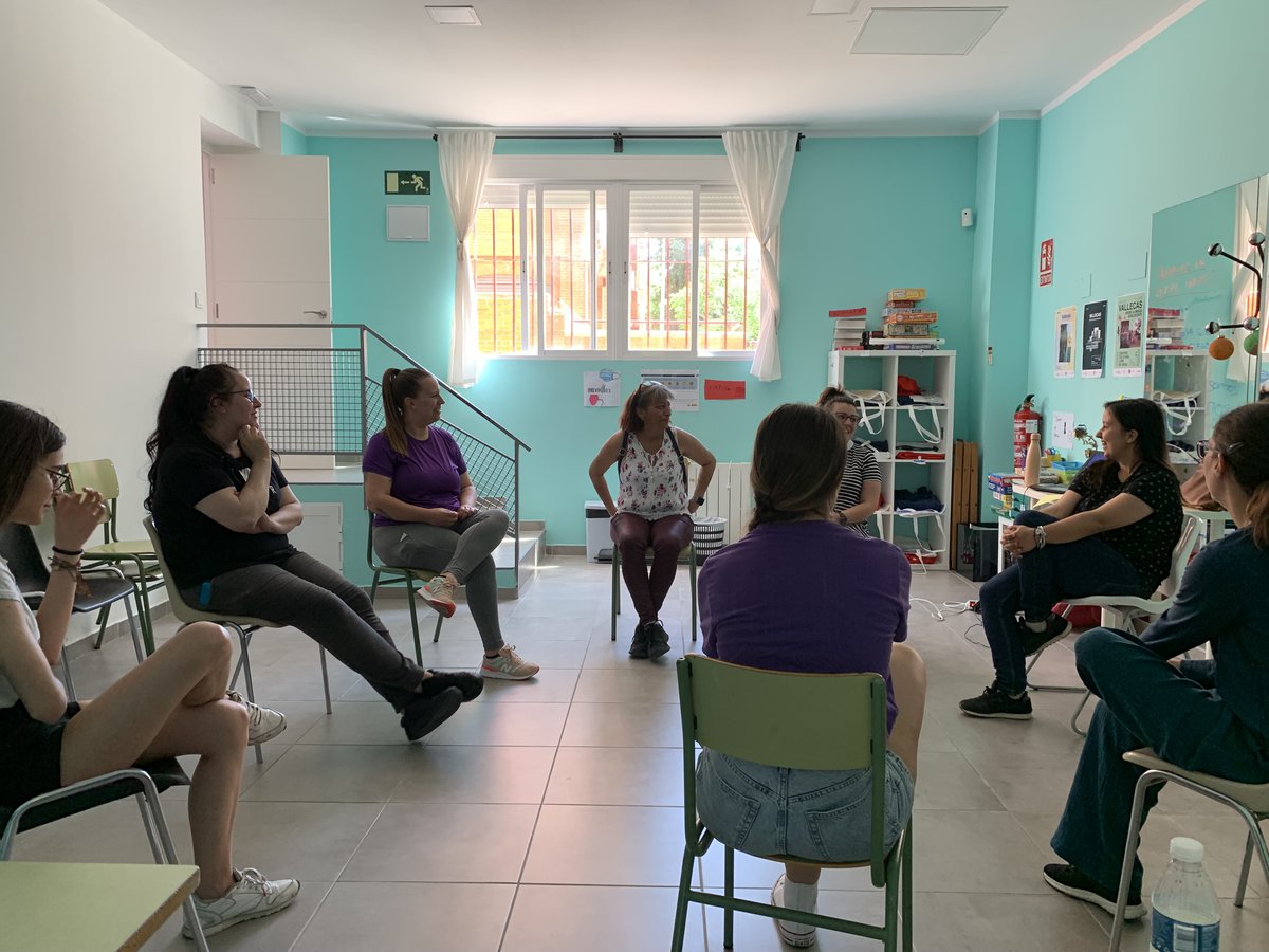 AsocPrimPrev's tweet photo. Hoy hemos tenido la formación "Educar en Sexualidad"  impartida por el #Caf #Caf4 a nuestras familias. ¡Muchas gracias por este aprendizaje! @caf https://t.co/AECXDwY42N
