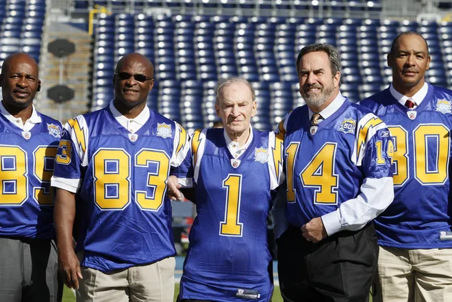 ChargersWin2026's tweet photo. Never forget.  💪🏈⚡️

Wes, JJ, Mr Coryell, Dan, and Kellen. https://t.co/ec9KEEb0zJ