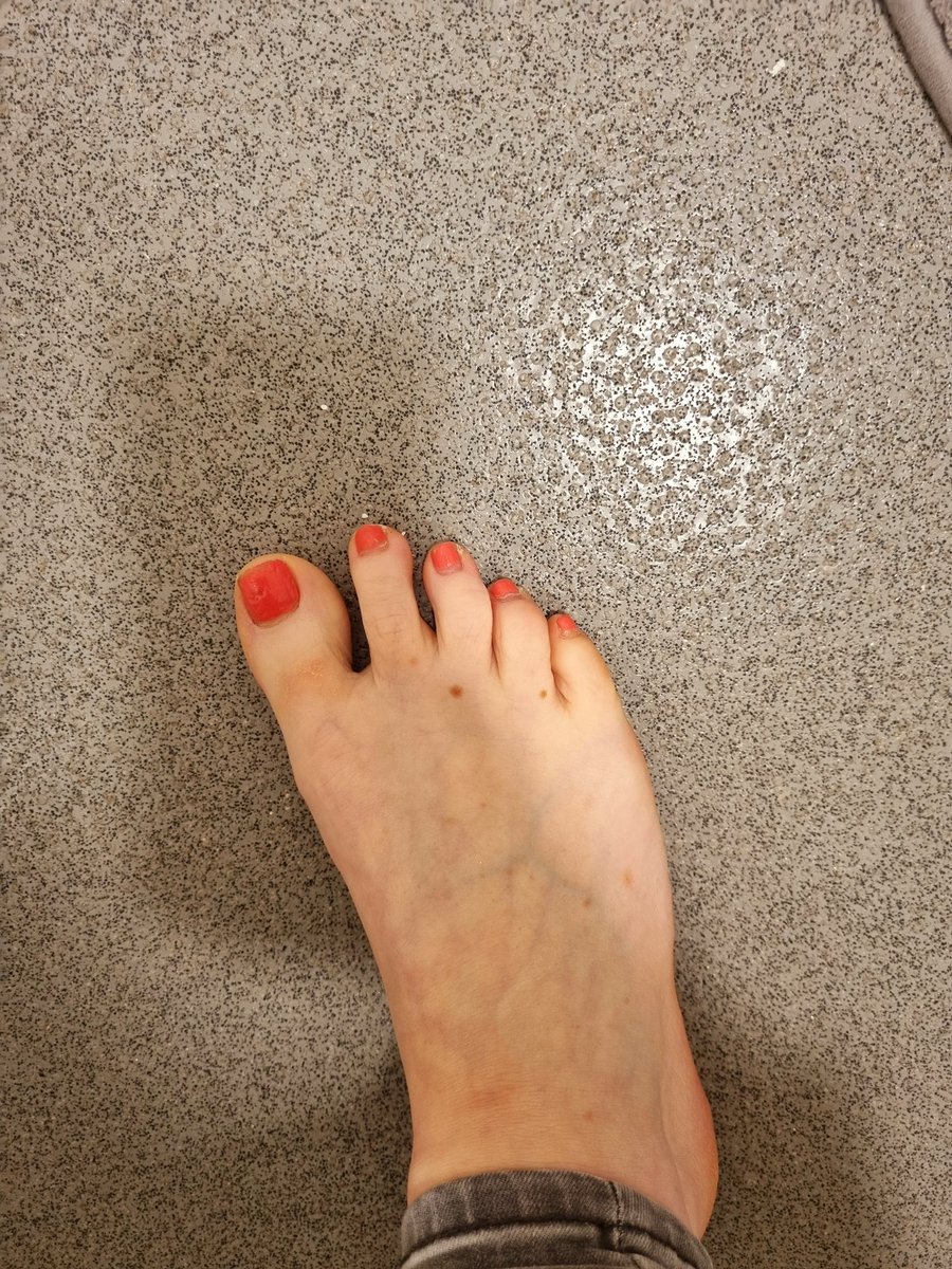 Rochell46076681's tweet photo. Customs? Humiliation? Feet? Role play? What kink do you desire? I would LOVE to know 🔥 FREE TRIAL 🔥 COME AND TAKE A PEAK 👀👀😈
https://t.co/aYenhnUtg9
#GingerGirls #kink #milf #onlyfans #Feet #NaturalRedhead #ATTENTION #NaturalBeauty #sellingcontent #Join https://t.co/os7m5rBszm