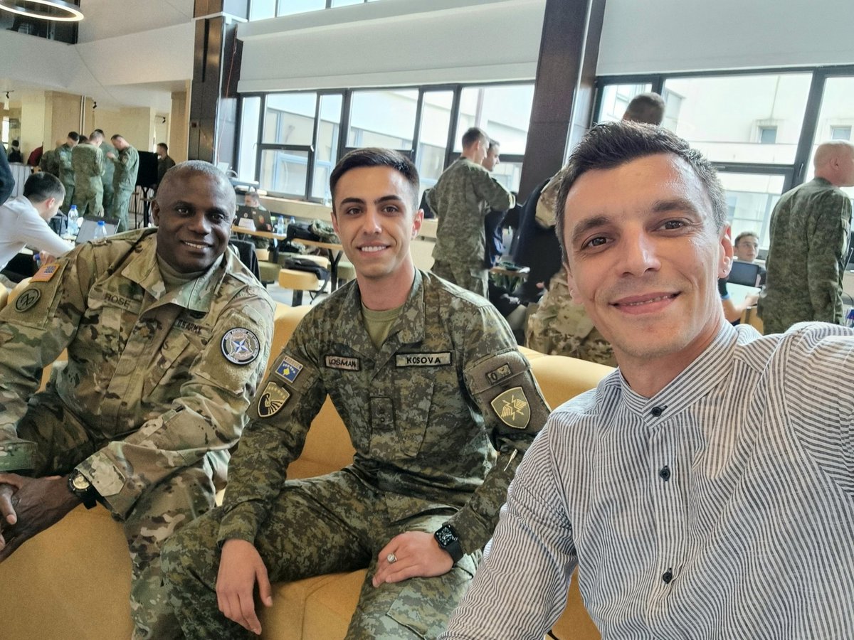 Shpend_Lila's tweet photo. Ka filluar ne Prishtine gara per Siguri Kibernetike, bashke me Ushtrine Amerikane 🇺🇸 dhe Ushtrine e Kosoves 🇽🇰, Universitetin e Iowa dhe UP. Moment historik per dy vendet dhe komunitetin tone.
Suksese krejt ekipeve garuese, ne veqanti #TeamICK @ICKosovo 🤞 https://t.co/32nOeXVukV