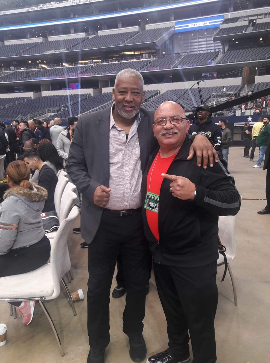 howard_mena's tweet photo. Rumble Youngman Rumble  ! To Be The Best Comeout And Work With The Best Without A Doubt . Mena's  Boxing Club  7792 Braniff Houston TX  77061 . Where We Instill And Define The Sweet Science Of Boxing. 832 292 0678 
Team Mena https://t.co/D8wRZycaxb