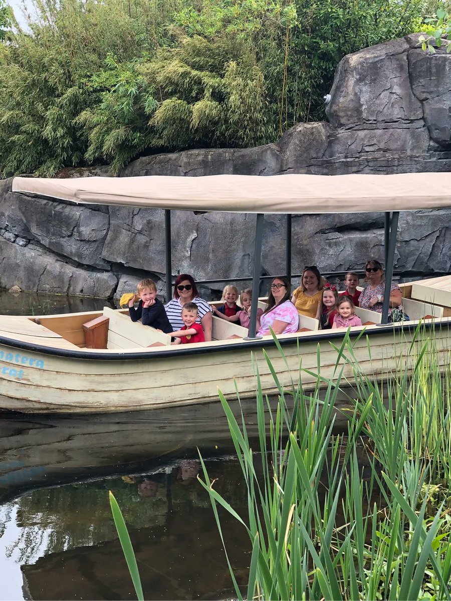 cdarwincps's tweet photo. Having fun in the sun at Chester Zoo #chesterzoo #receptiontrip https://t.co/Et6wPBpmoF