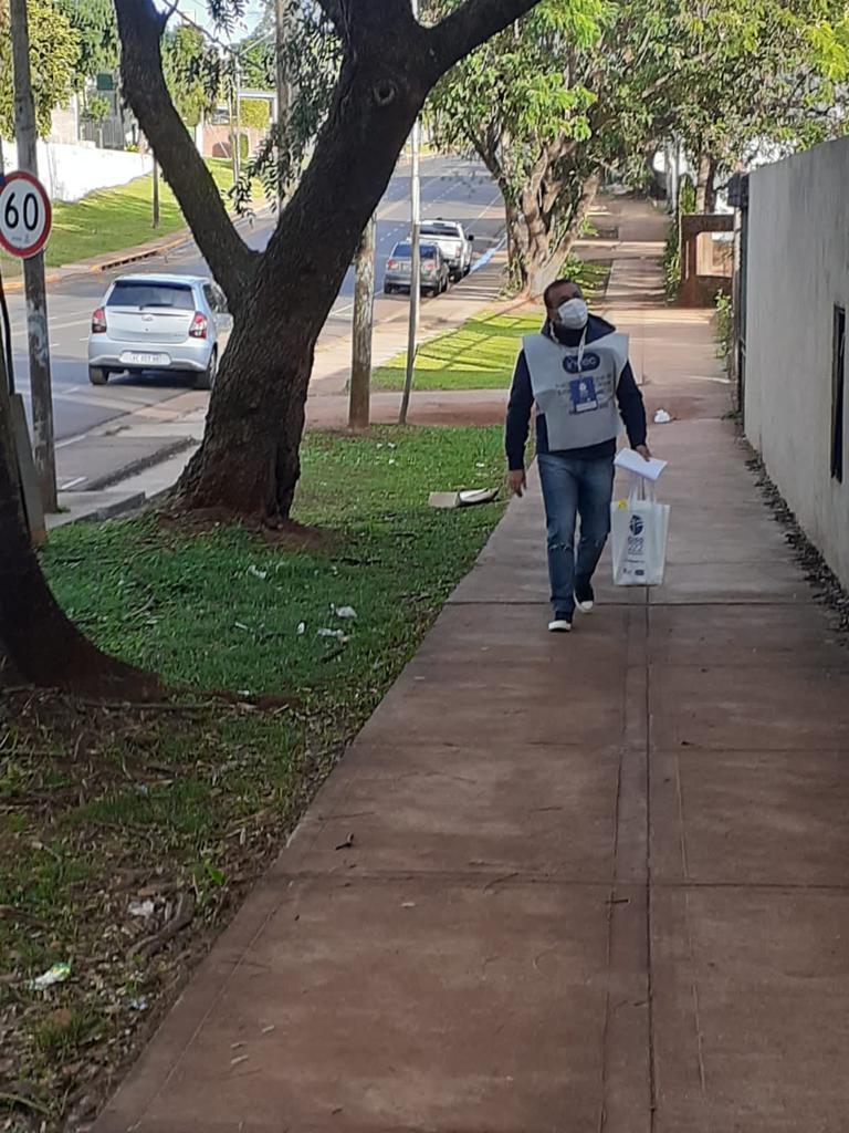 #CensoArgentino
El gobernador <a href="/herrerayflia/">Oscar Herrera Ahuad</a> se registró como voluntario para el #censo que está realizándose en todo el país y ya visitó varios domicilios para relevar los datos de la población de #Misiones