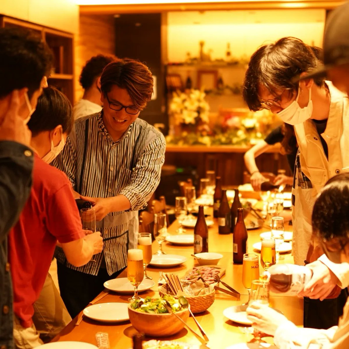 GO NAKAJIMA WORKS親睦会❗❗
初顔合わせなのに、本当に最高の親睦会でした😆
役者も裏方も同じ方向を向いて頑張ってまいります。
天満ガーデンさんのガーデンラウンジをお借りしました🤗
ごちそう様でした😄
 #GONAKAJIMAWORKS #舞台 #お芝居 #芝居 #演劇 #演出 #応援 #アルカイックホール