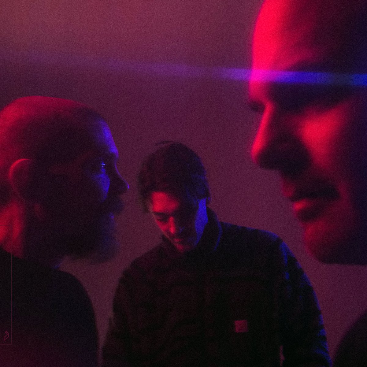 'Lose Your Senses', is out today on Anjunadeep!! 

Buy/Stream: anjunadeep.ffm.to/cu-lys.GCN