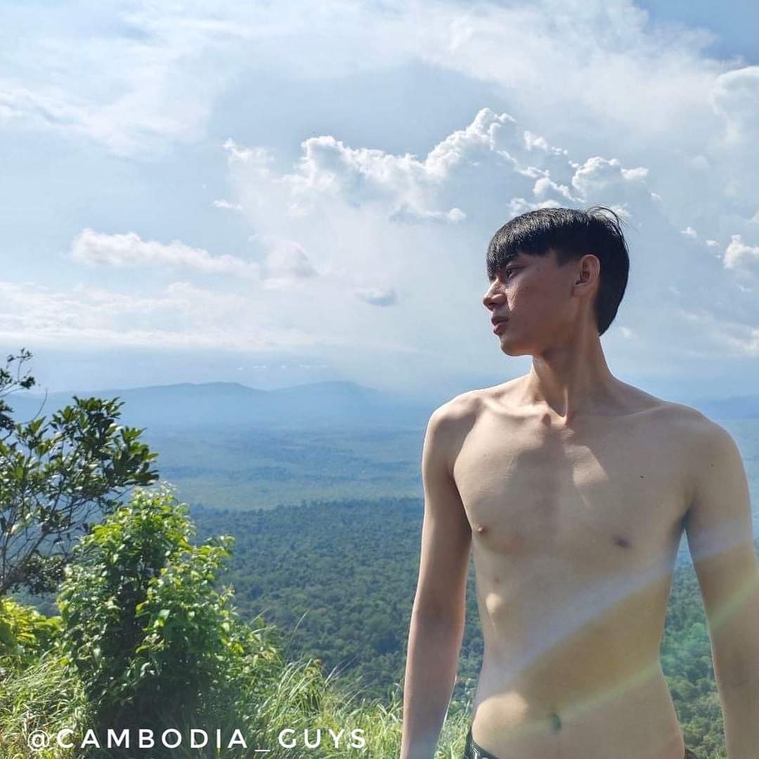 Tanleviz68's tweet photo. #khmerboy#handsome https://t.co/LHJLQQgiXV