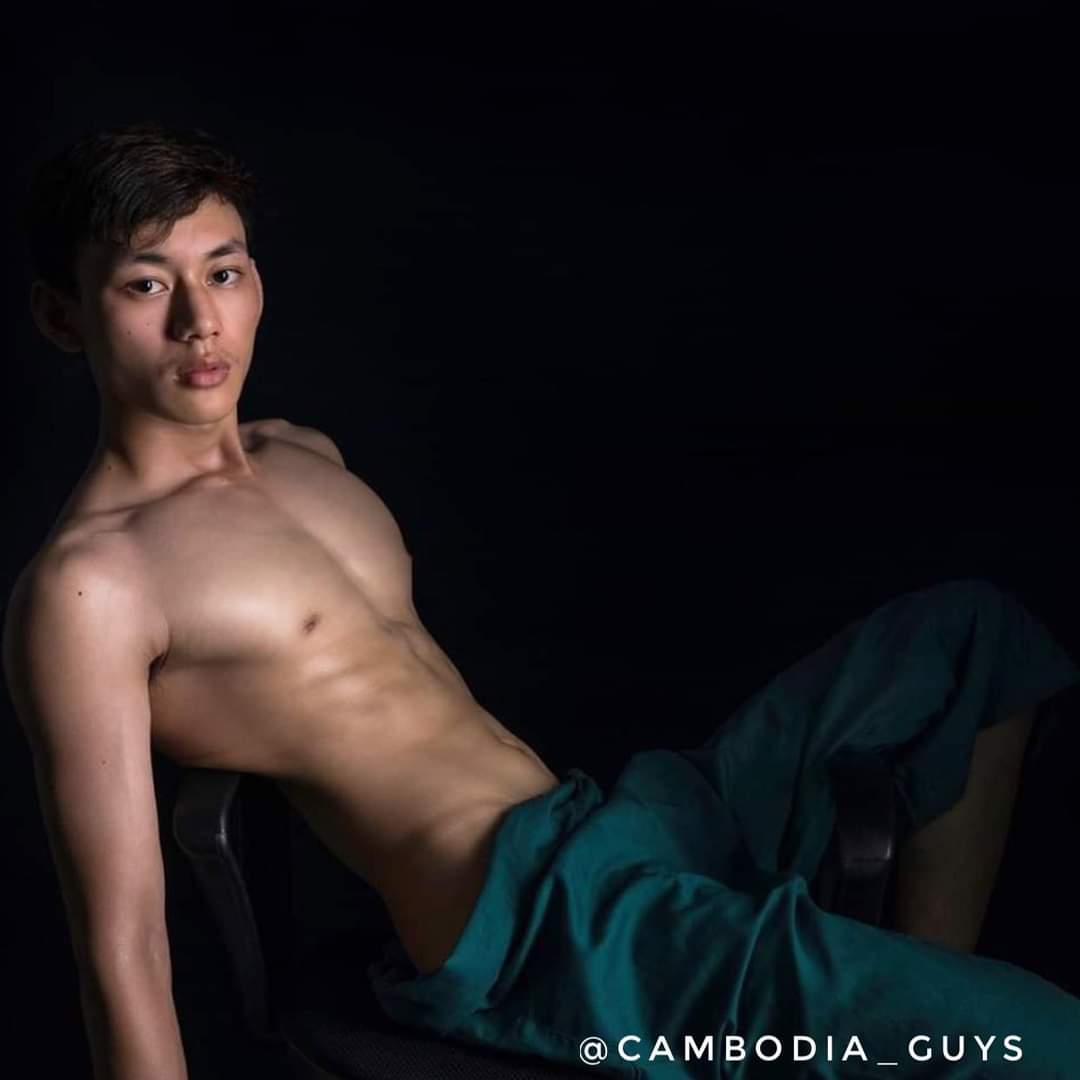Tanleviz68's tweet photo. #khmerboy#handsome https://t.co/LHJLQQgiXV