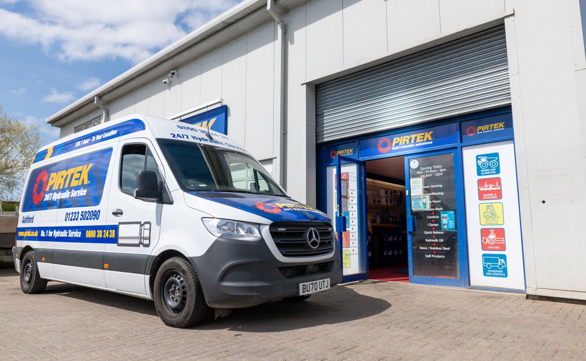 PirtekUKIreland's tweet photo. We are currently recruiting Mobile Hydraulic Field Service Technicians in numerous regions.

To find out more about the nationwide roles we have available, click here https://t.co/ChQbacPg5S https://t.co/ONQceKO0zD
