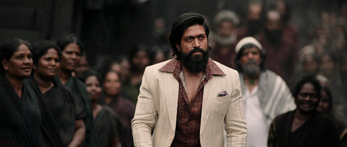 Bhimesh11_'s tweet photo. E Tweet nodinu Retweet madilla andre nimge maduve agalla 

" CEO OF BOXOFFICE YASH "

#KGFChapter2 #YashBOSS @TheNameIsYash 🔥 https://t.co/EM6HyShh1K
