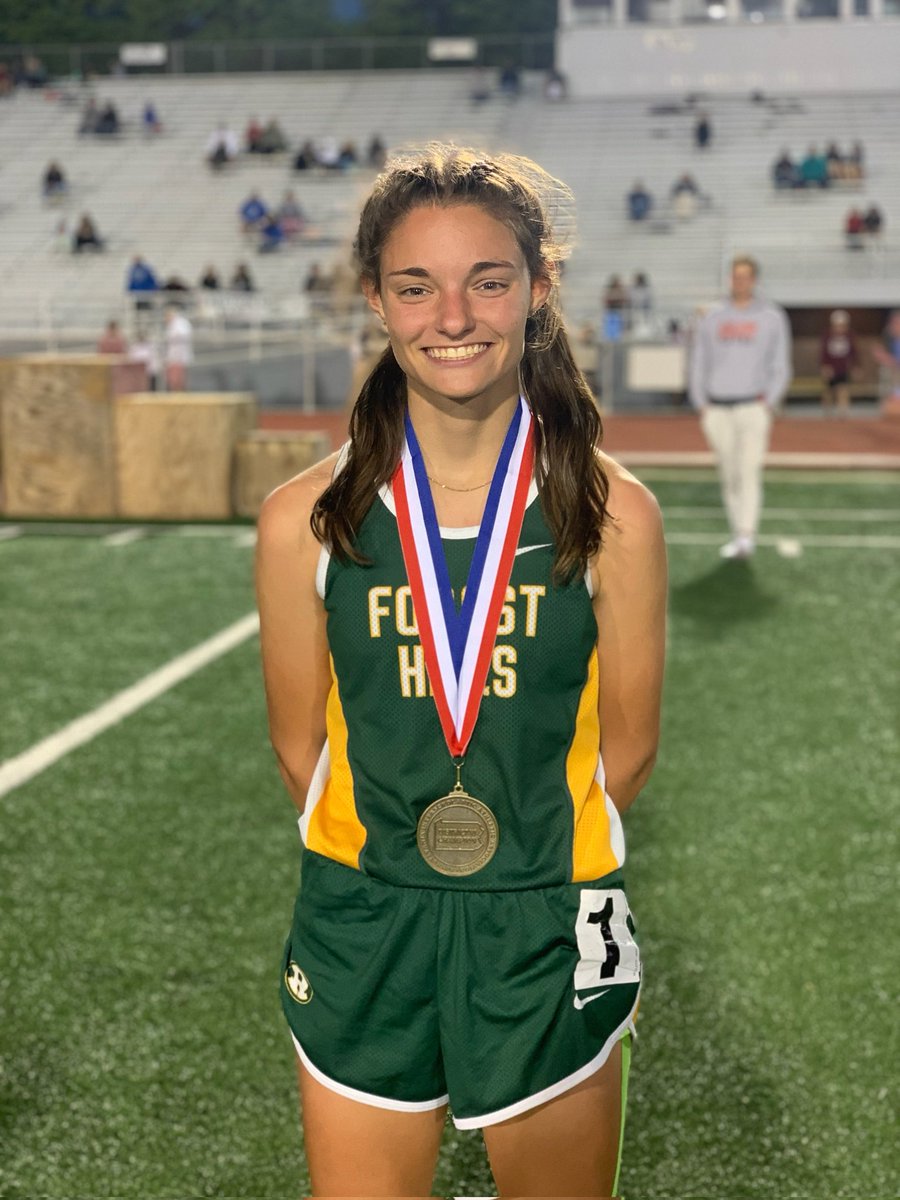 FH_Rangers's tweet photo. Congrats Delaney Dumm for 1st place 1600 &amp; 3200m! https://t.co/iXRNOWUhhv