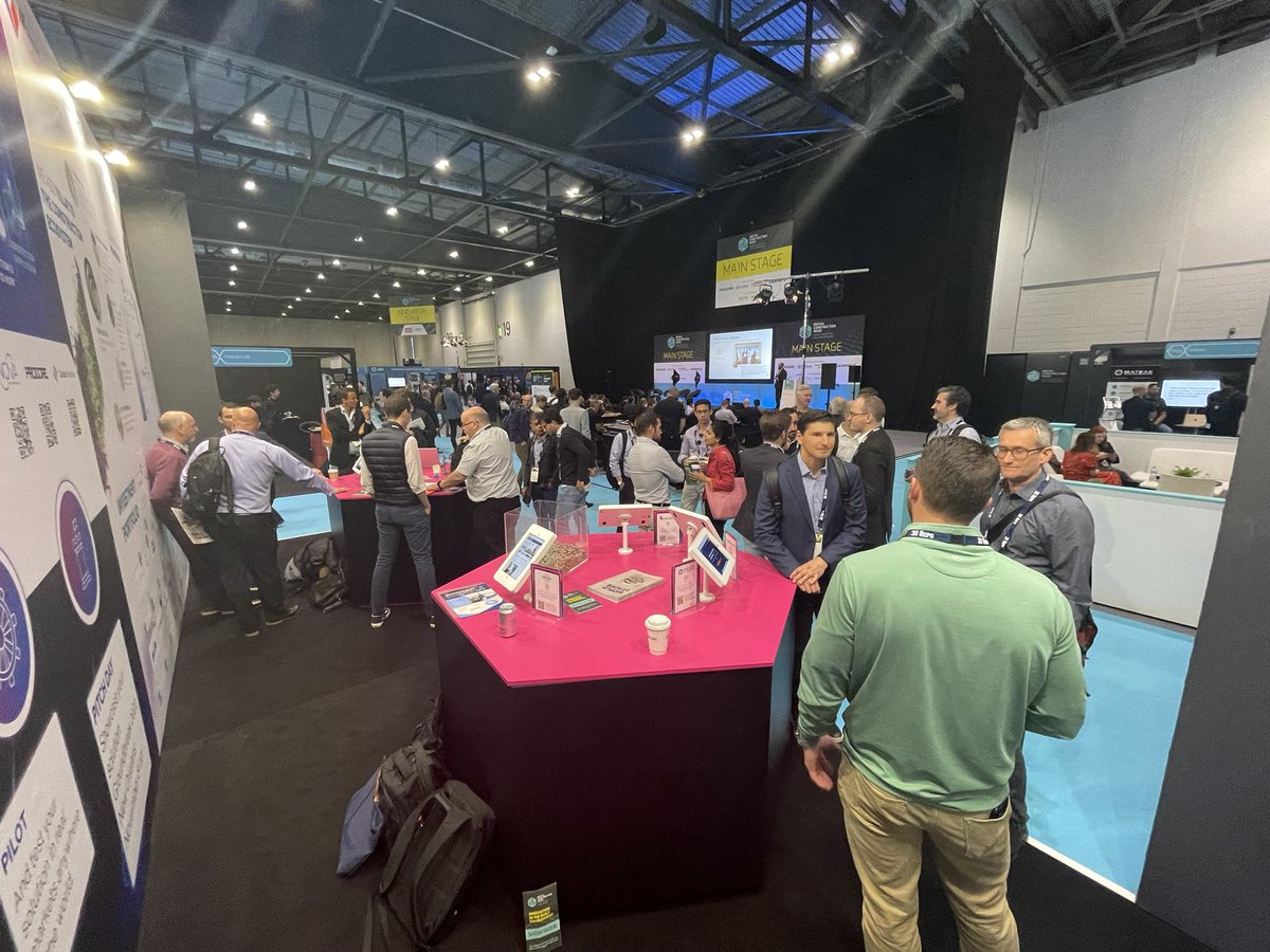 We are in London!

Come say hi at booth DD77 at the @DigiConWeek conference 

#ConstructionTechnology