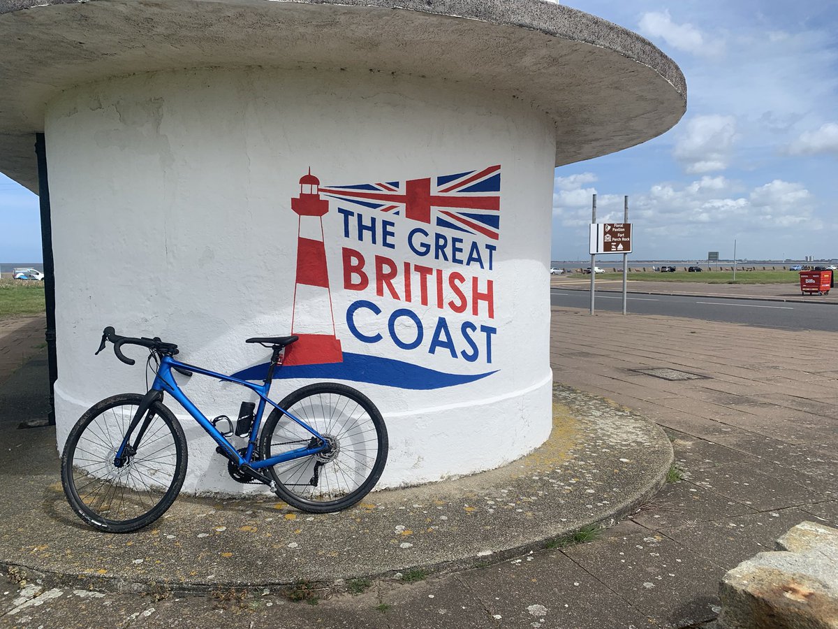 Quick ride along the prom this morning. #newbrighton #wirral #merida